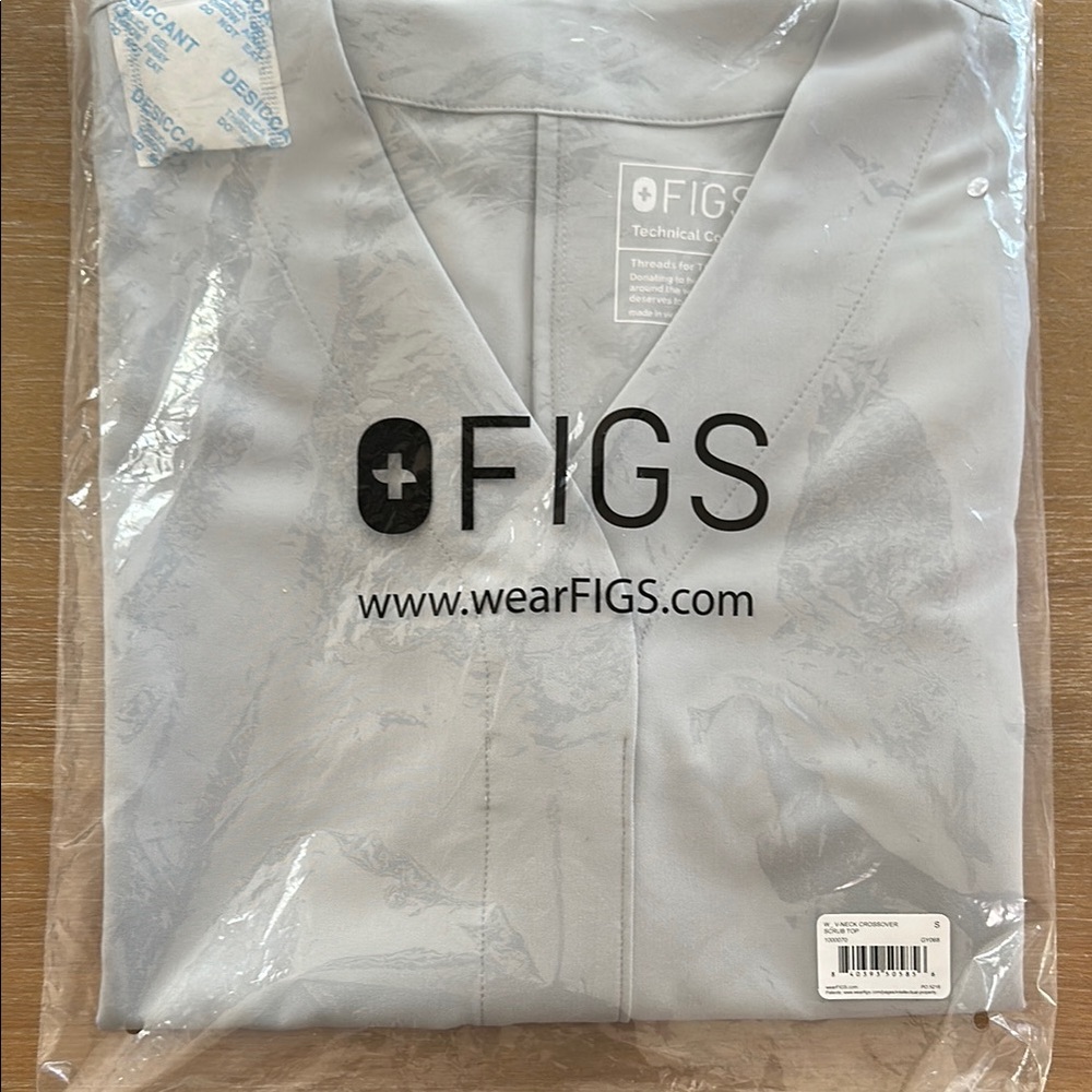 FIGS Gray V-Neck Medical Scrub Shirt